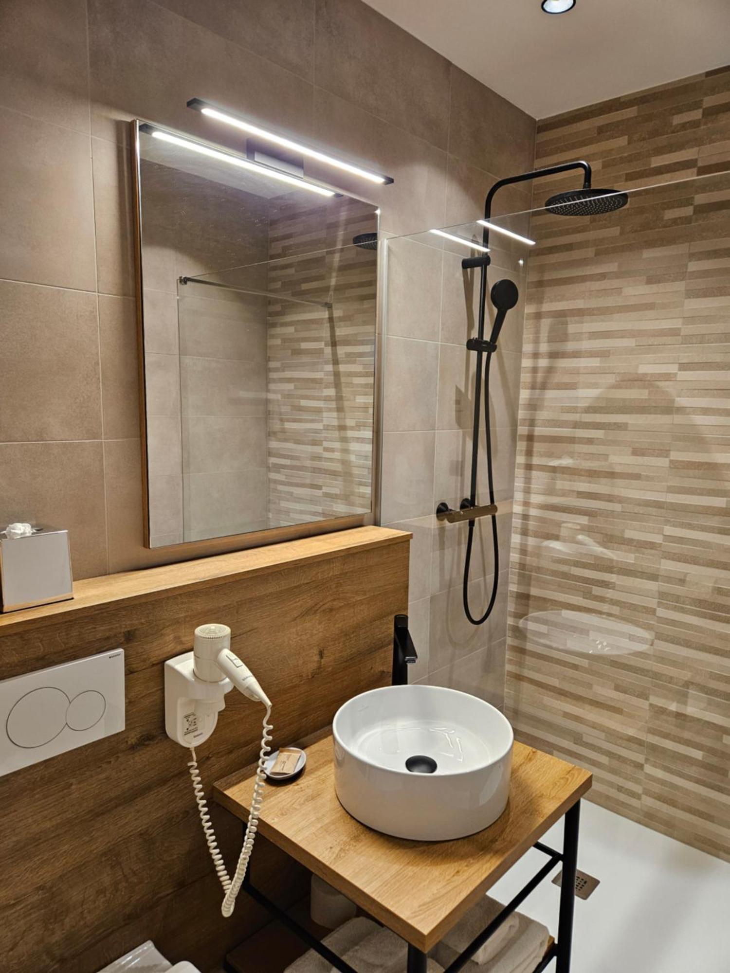 Hotel Boomgaard Lanaken Dış mekan fotoğraf